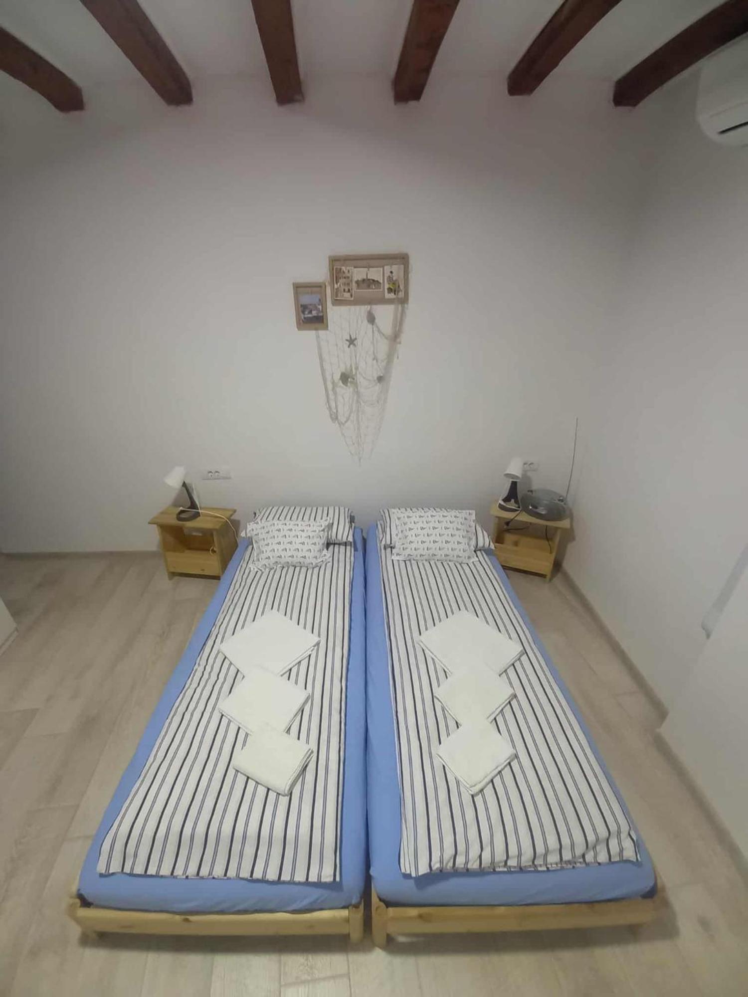 Studio Barka Ровінь Екстер'єр фото